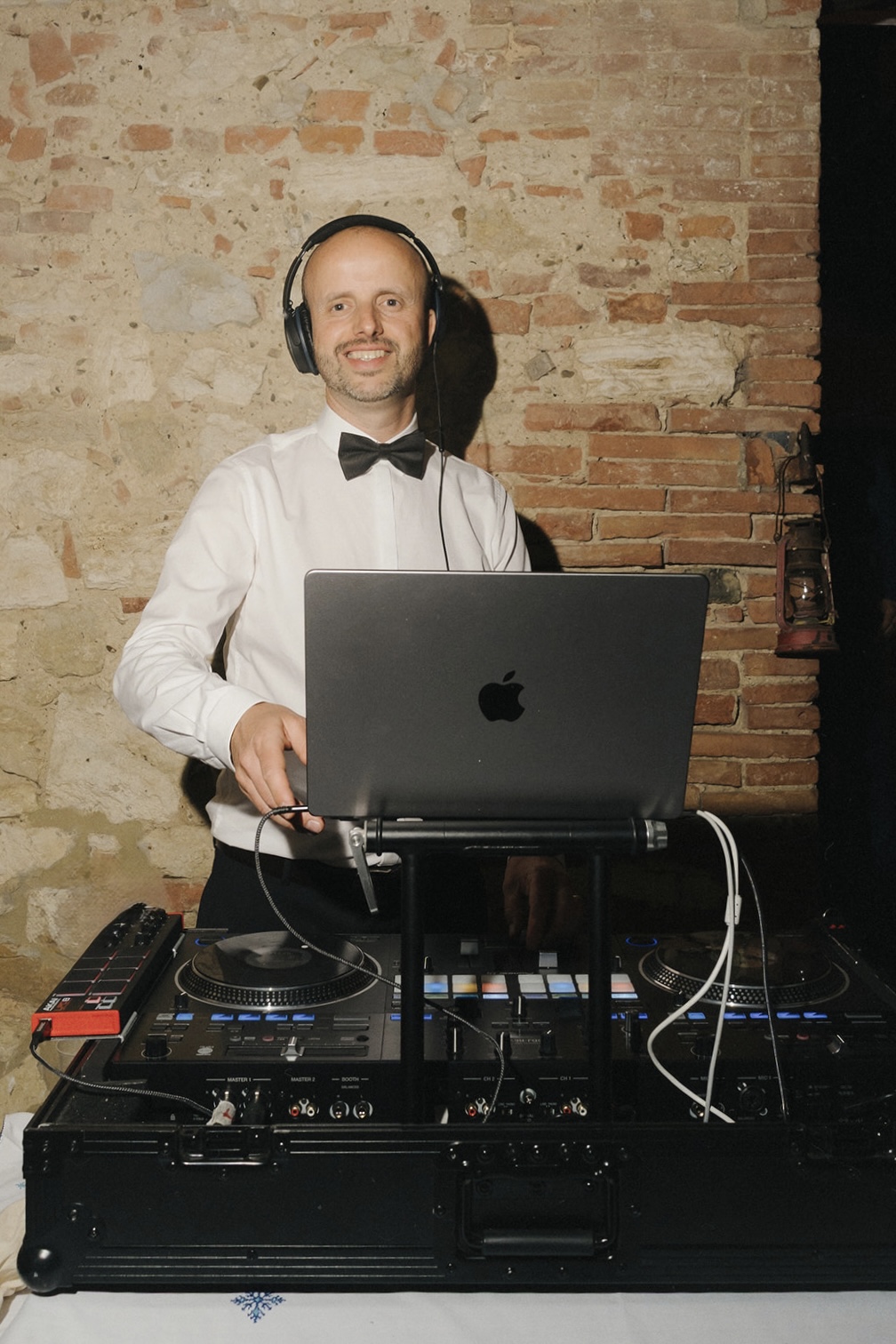 So findet ihr den richtigen Hochzeits-DJ in Berlin – Checkliste